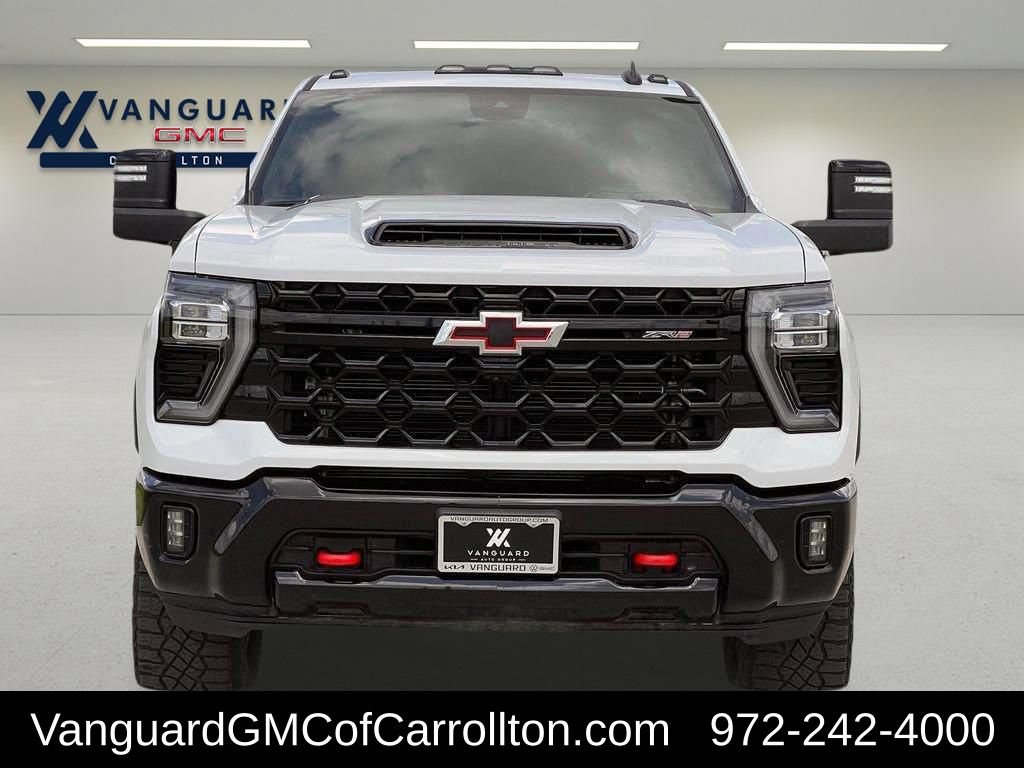 Used 2024 Chevrolet Silverado 2500 ZR2 w/ Technology Package AWD/4WD image 9