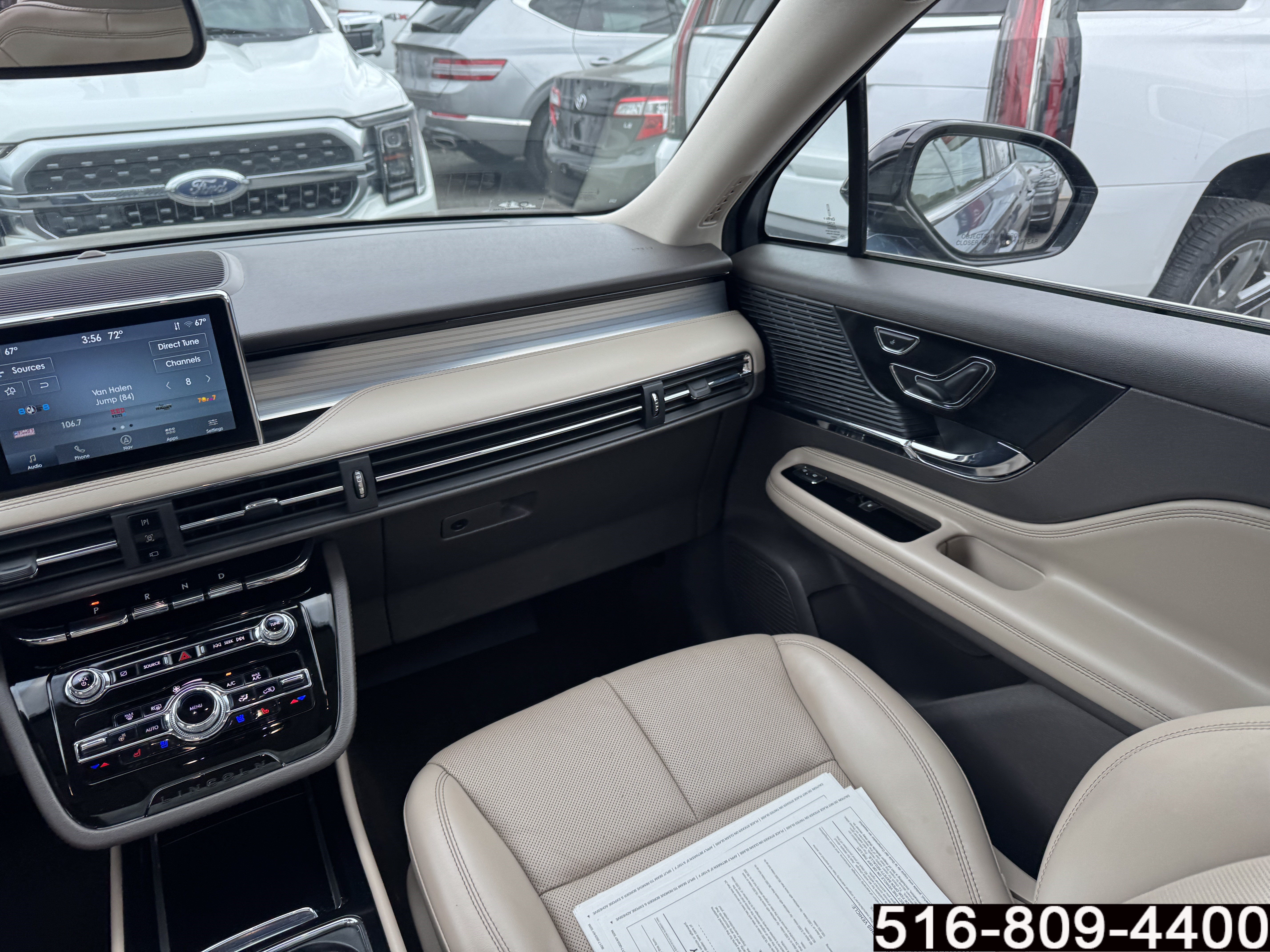 Used 2022 Lincoln Corsair AWD w/ Premium Package image 14