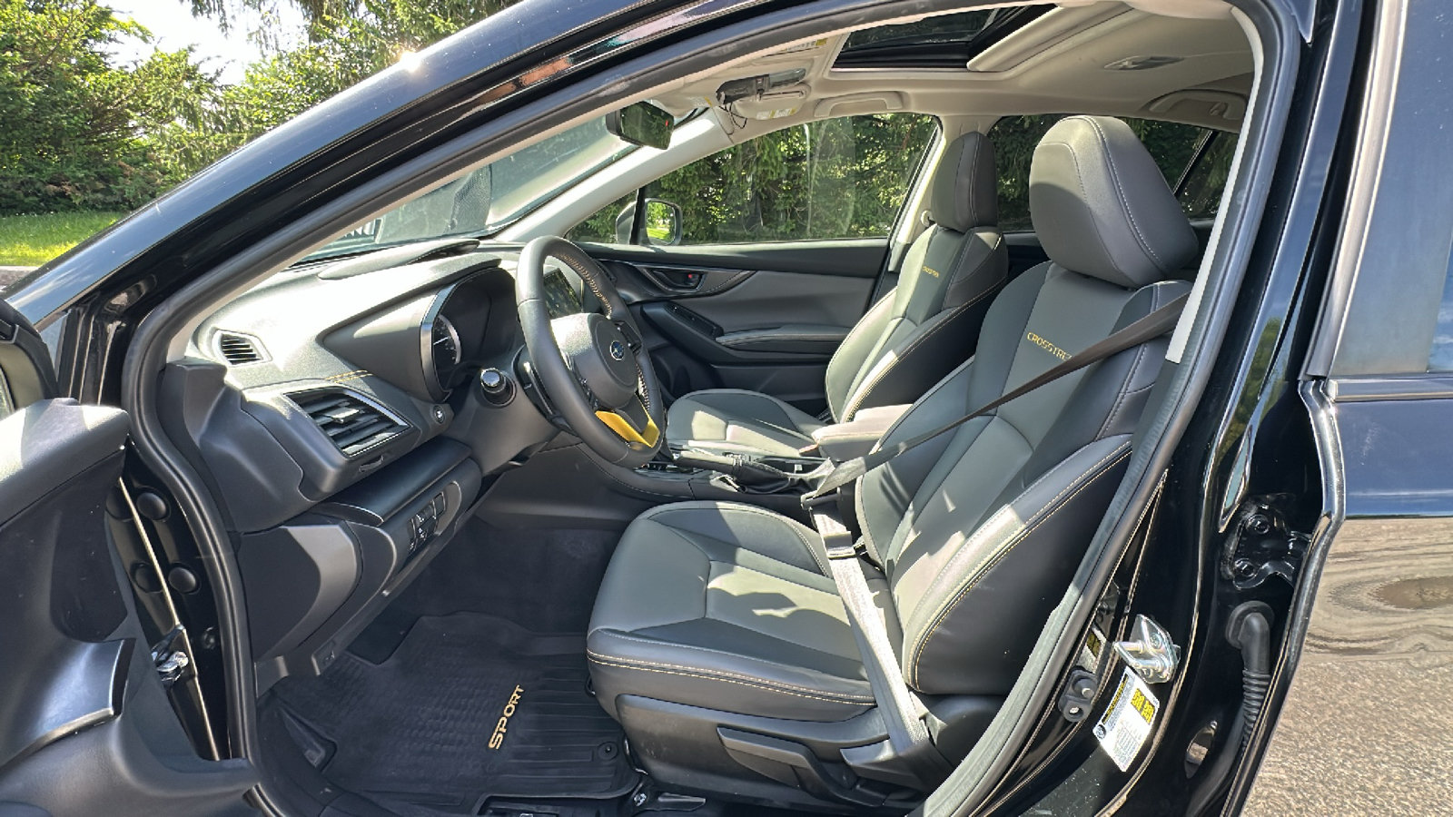 Used 2022 Subaru Crosstrek 2.5i Sport w/ Moonroof Package AWD/4WD image 13