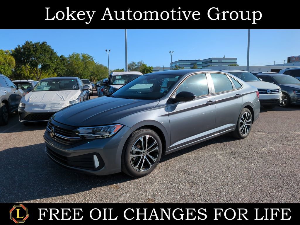 Used 2023 Volkswagen Jetta Sport image 1