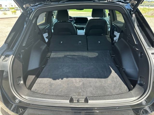 Used 2025 Chevrolet Equinox EV LT FWD image 31