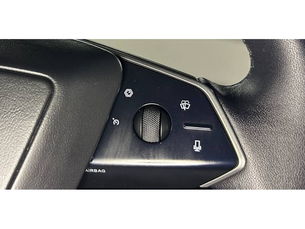 Used 2024 Tesla Cybertruck AWD Crew Cab image 26