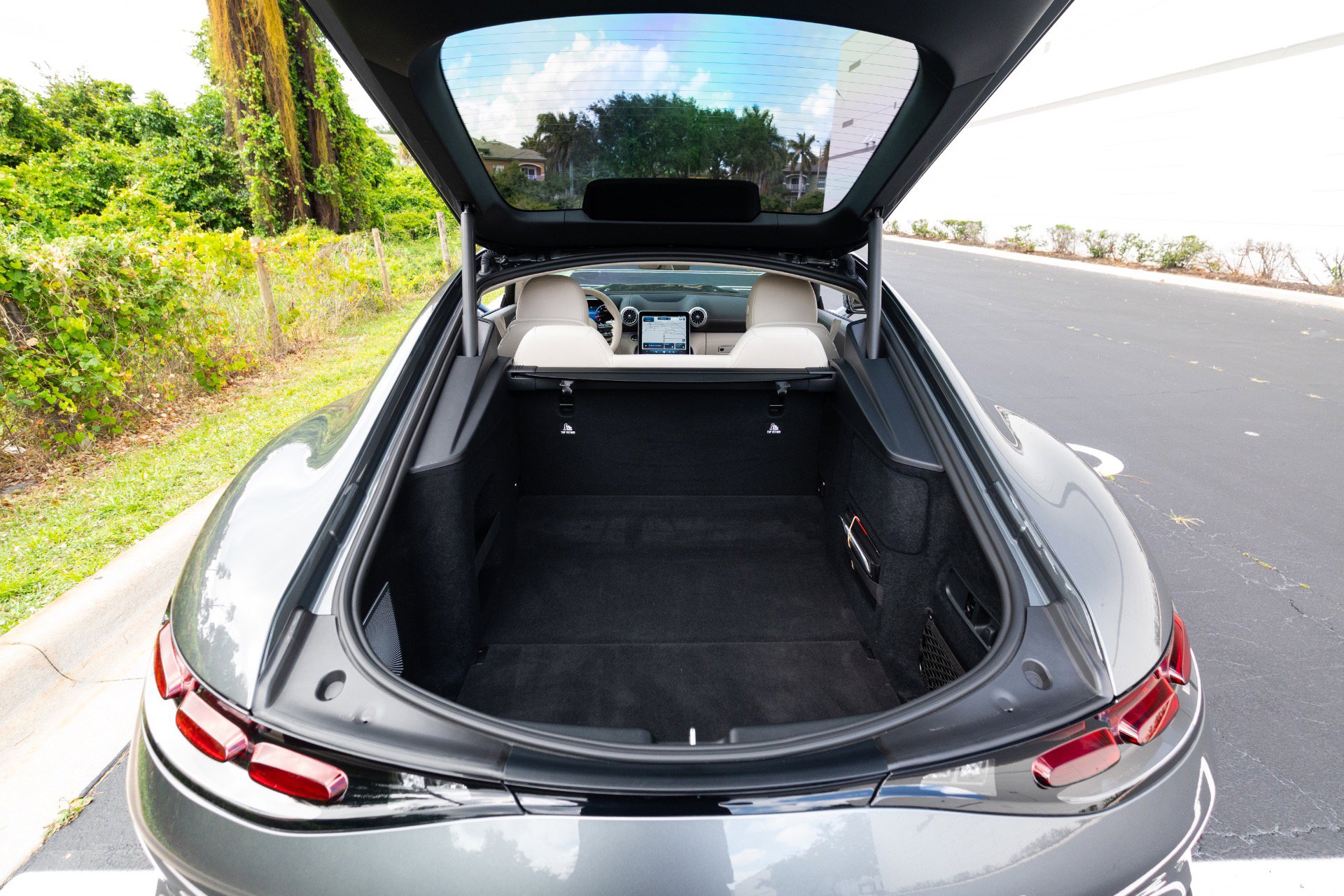 Used 2025 Mercedes-Benz AMG GT 63 image 71