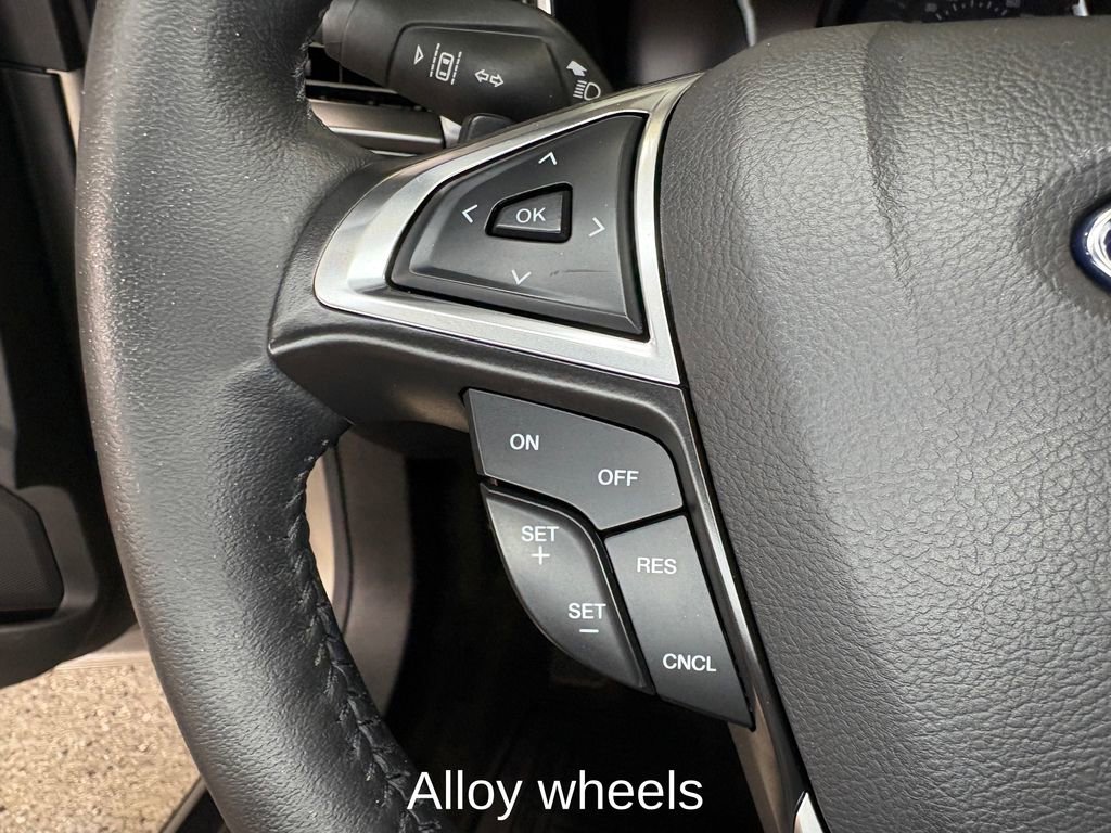 Used 2015 Ford Fusion Titanium FWD image 18