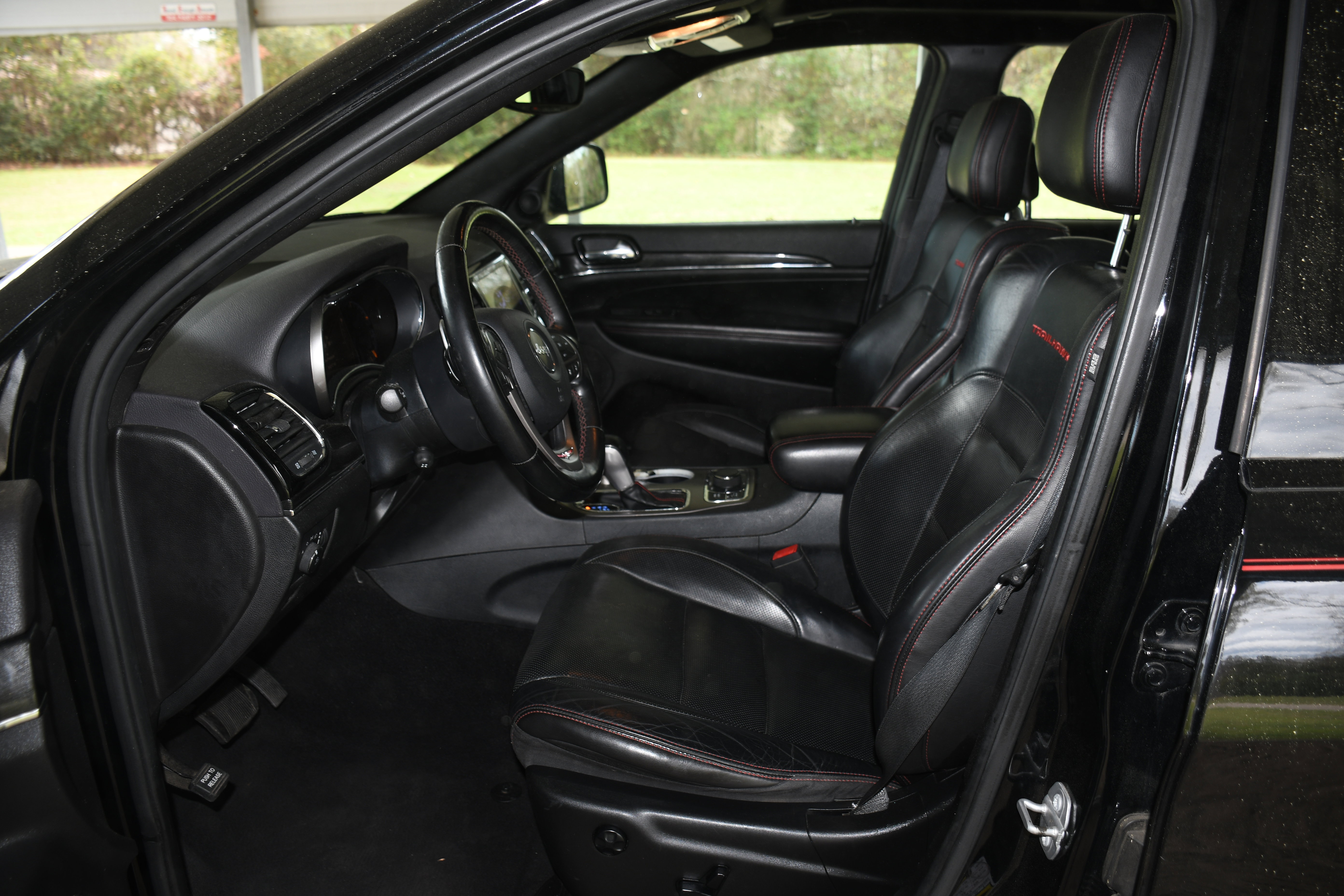 Used 2020 Jeep Grand Cherokee Trailhawk w/ Trailhawk Luxury Group image 8