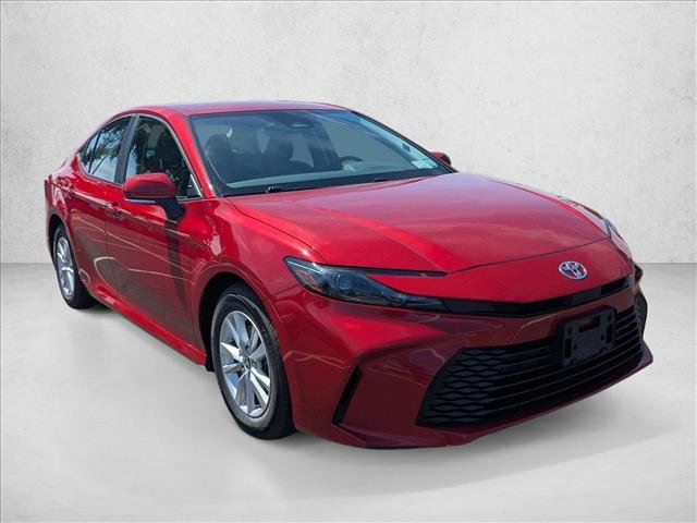 Used 2025 Toyota Camry LE FWD image 3