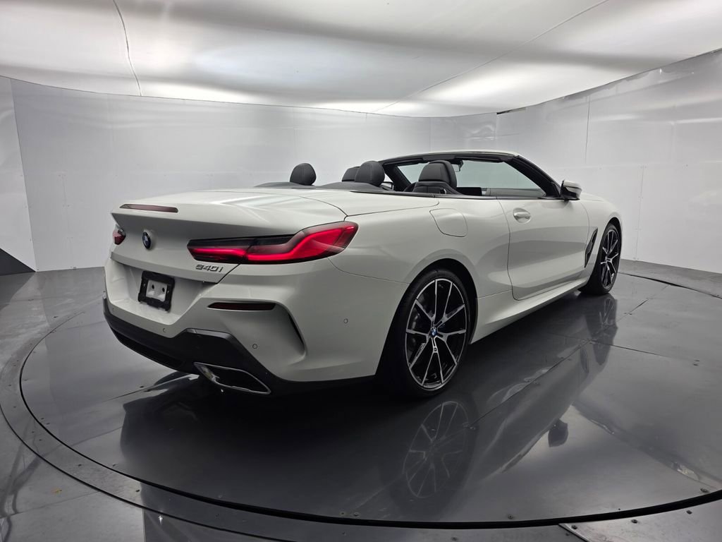 Used 2026 BMW 840i Convertible w/ Comfort Seating Package RWD image 4
