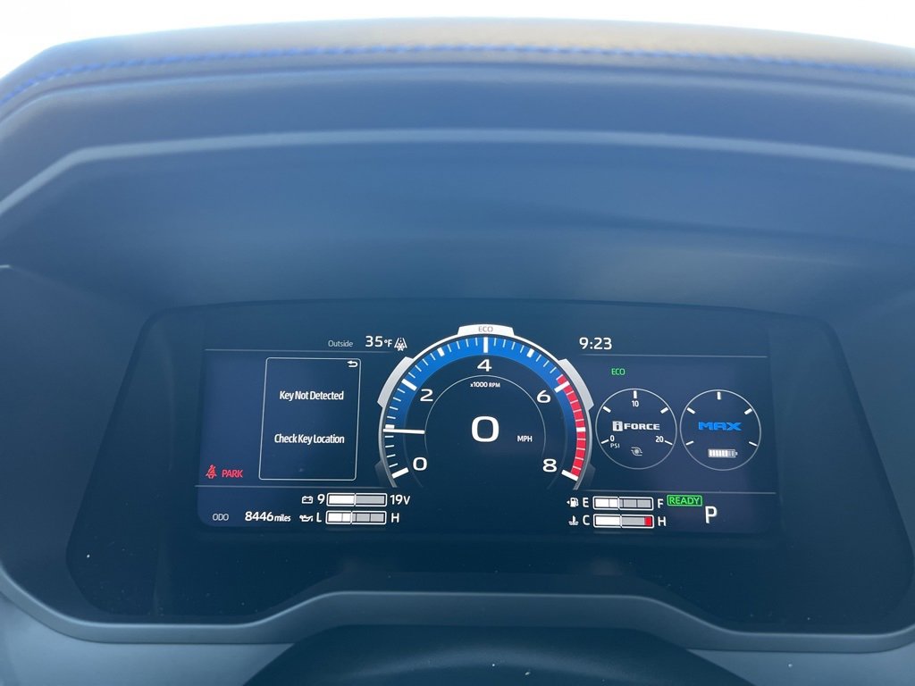 Certified 2025 Toyota Sequoia Platinum image 36