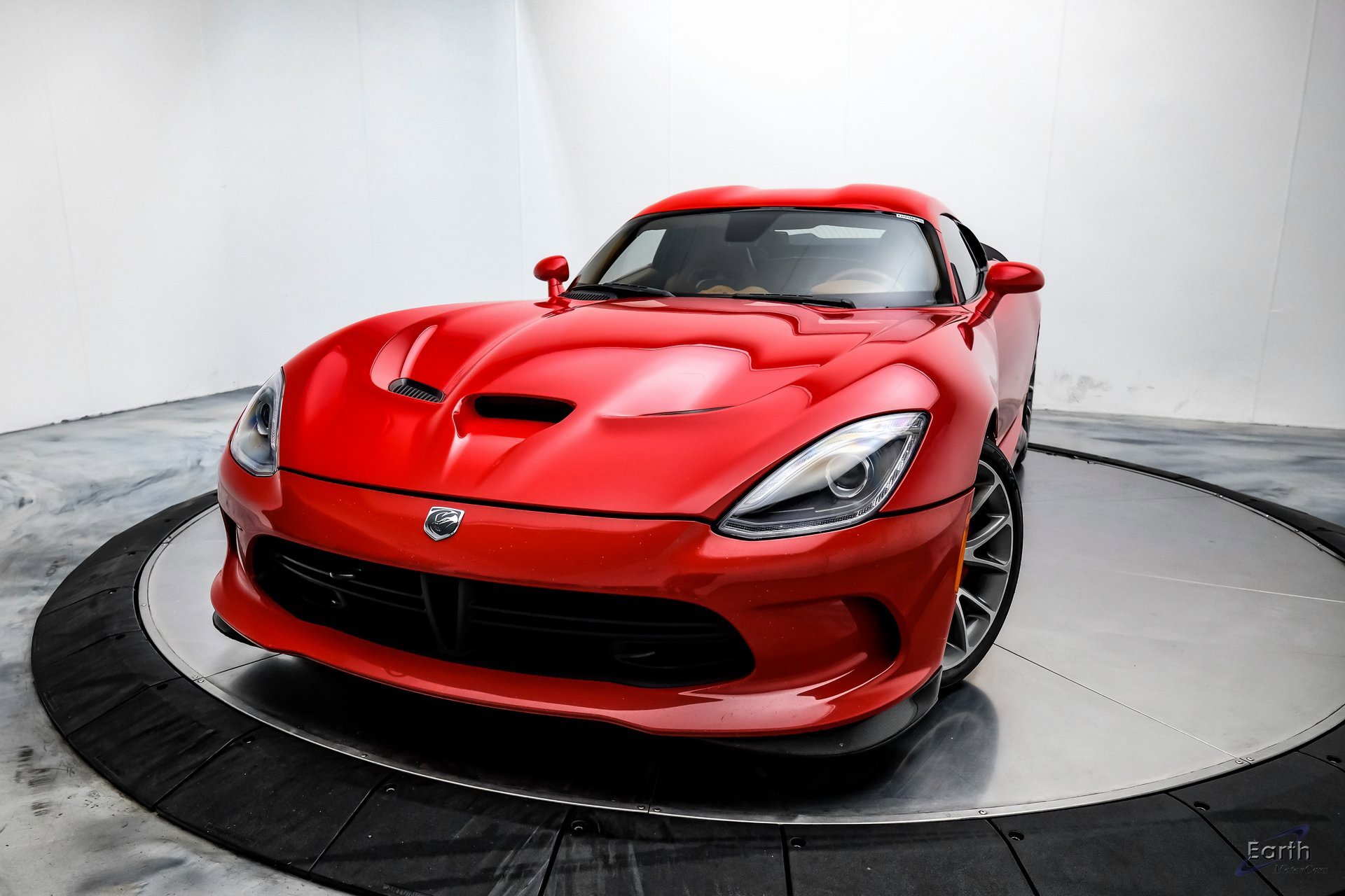 Used 2014 SRT Viper GTS w/ GTS Laguna Interior Package image 3