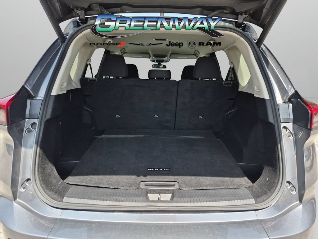 Used 2024 Nissan Rogue SV AWD/4WD image 5