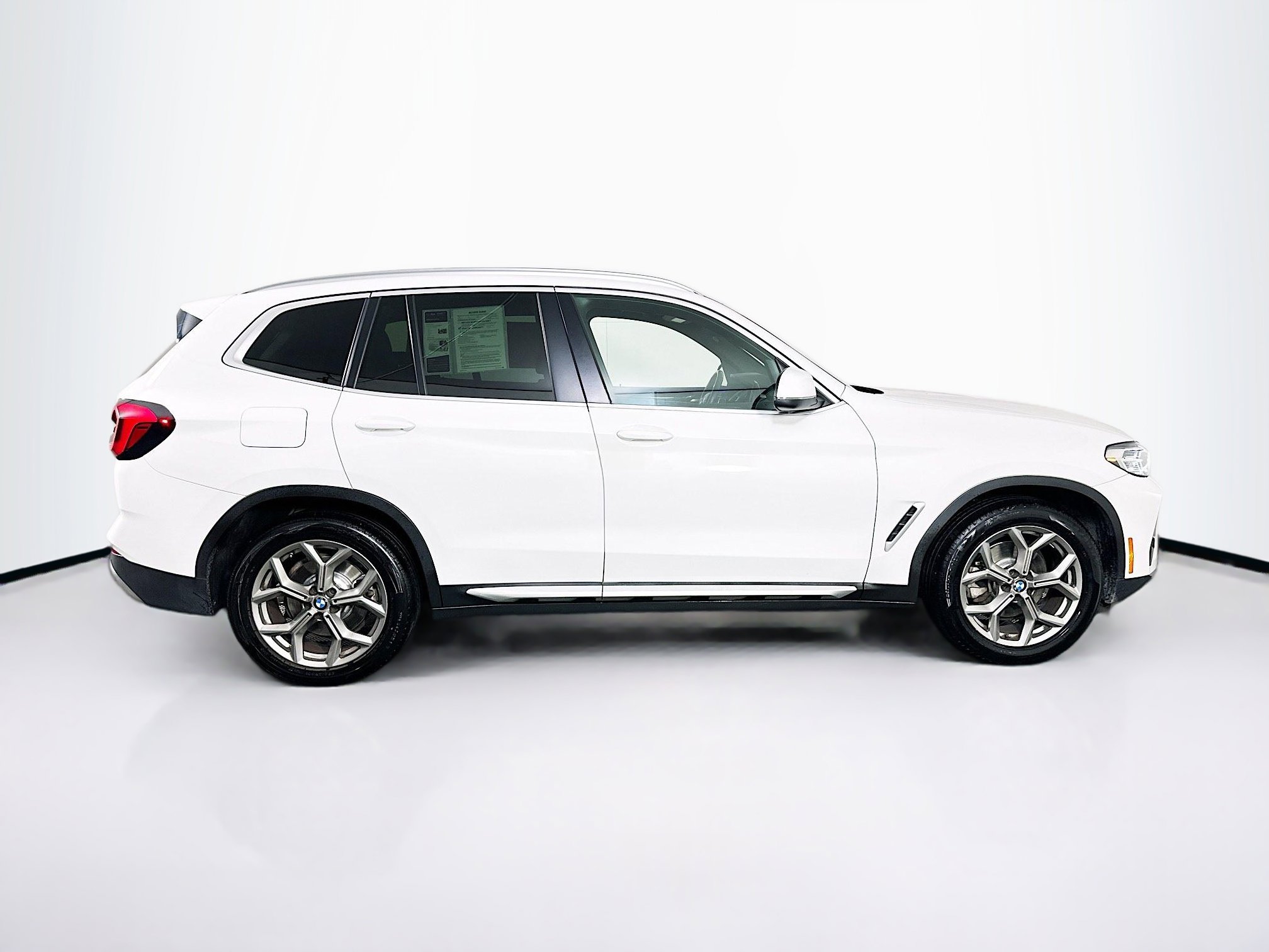 Used 2024 BMW X3 sDrive30i image 10