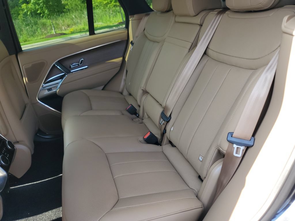 New 2026 Land Rover Range Rover SE AWD/4WD image 30