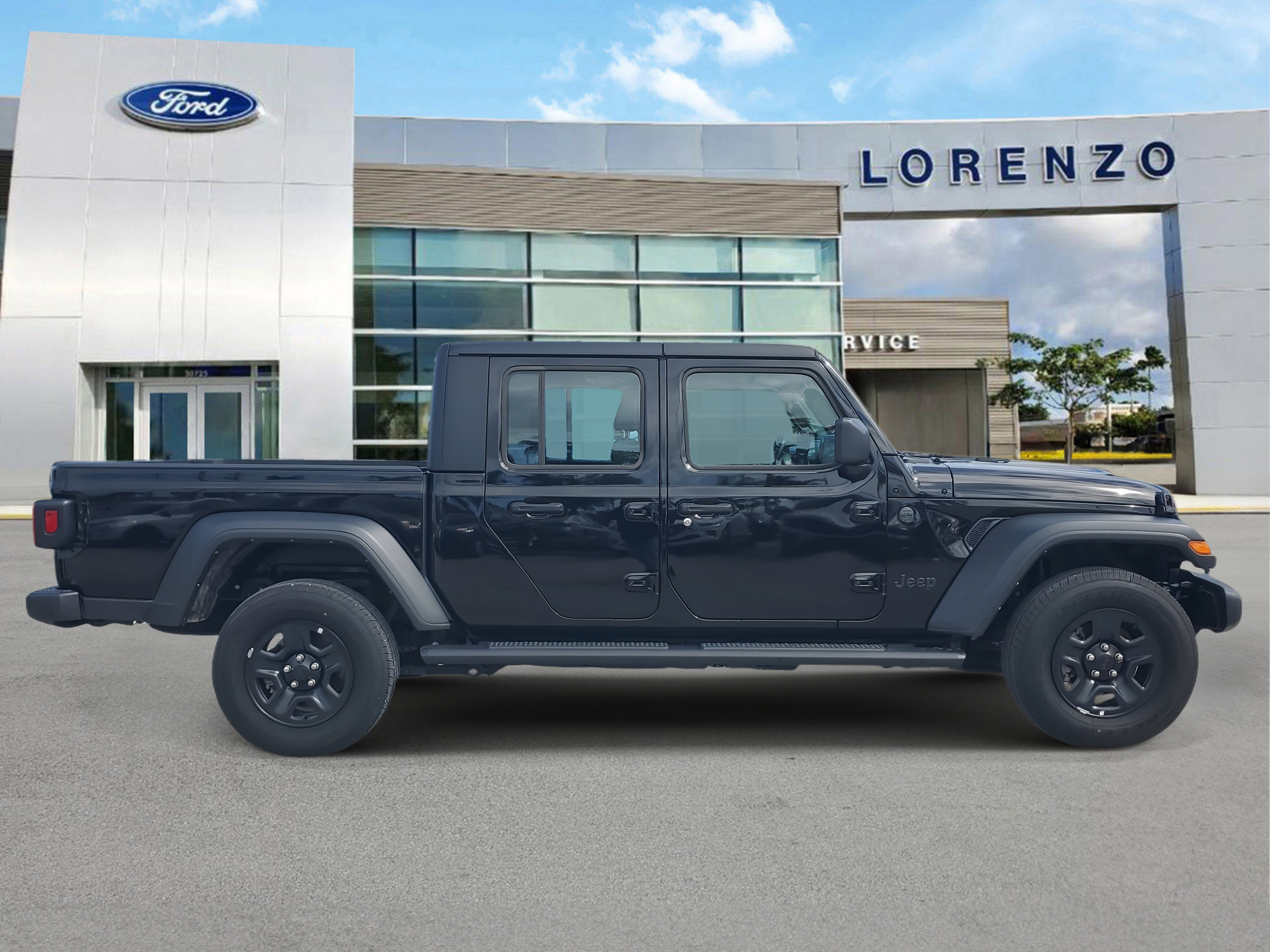 Used 2024 Jeep Gladiator Sport image 4