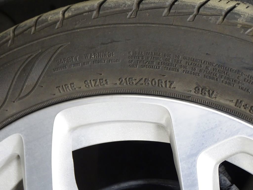 Used 2017 Chevrolet Volt Premier w/ Driver Confidence II Package image 42