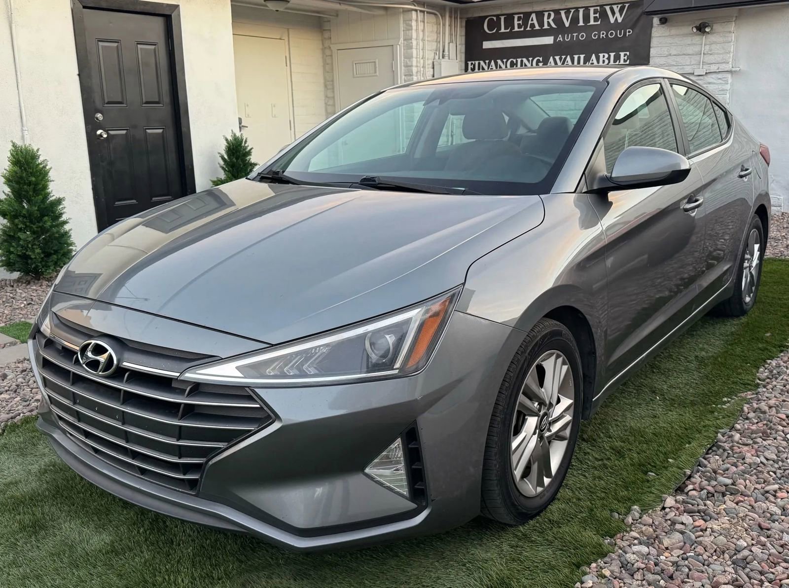 Used 2019 Hyundai Elantra SEL image 1