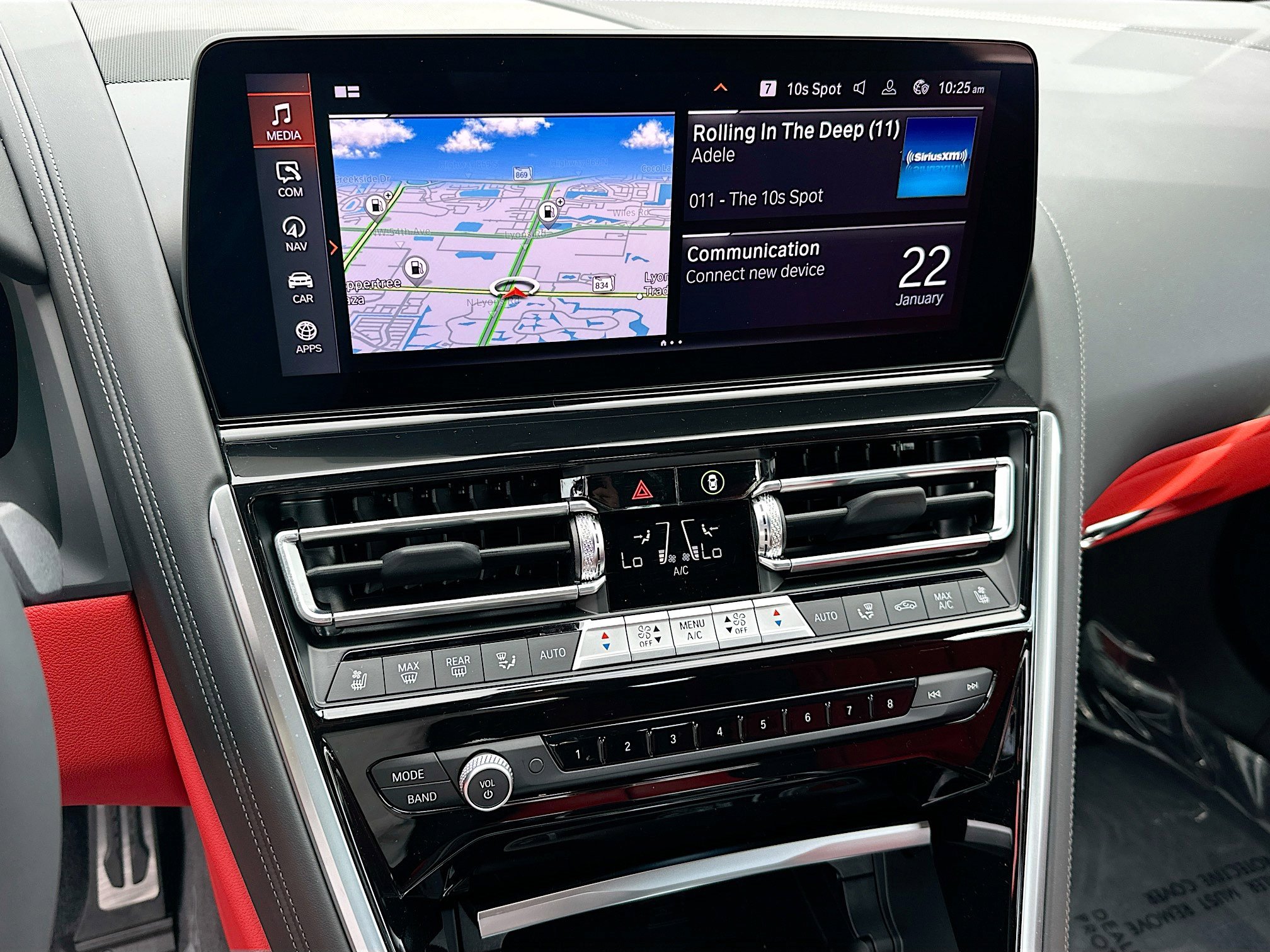 New 2026 BMW 840i Convertible w/ Comfort Seating Package image 10