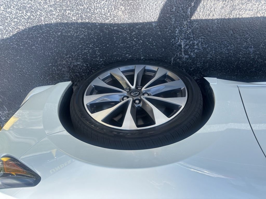 Used 2023 Nissan Maxima Platinum w/ Sport Mat Group image 8