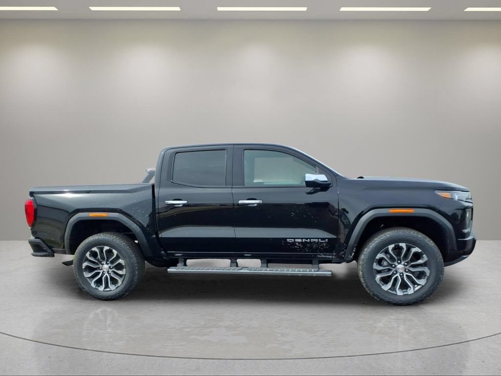 New 2026 GMC Canyon Denali AWD/4WD image 2