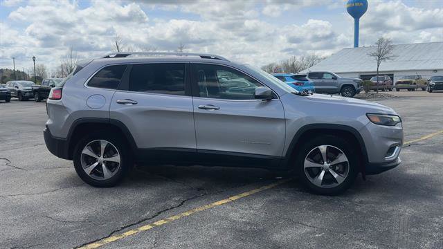 Used 2019 Jeep Cherokee Limited AWD/4WD image 9