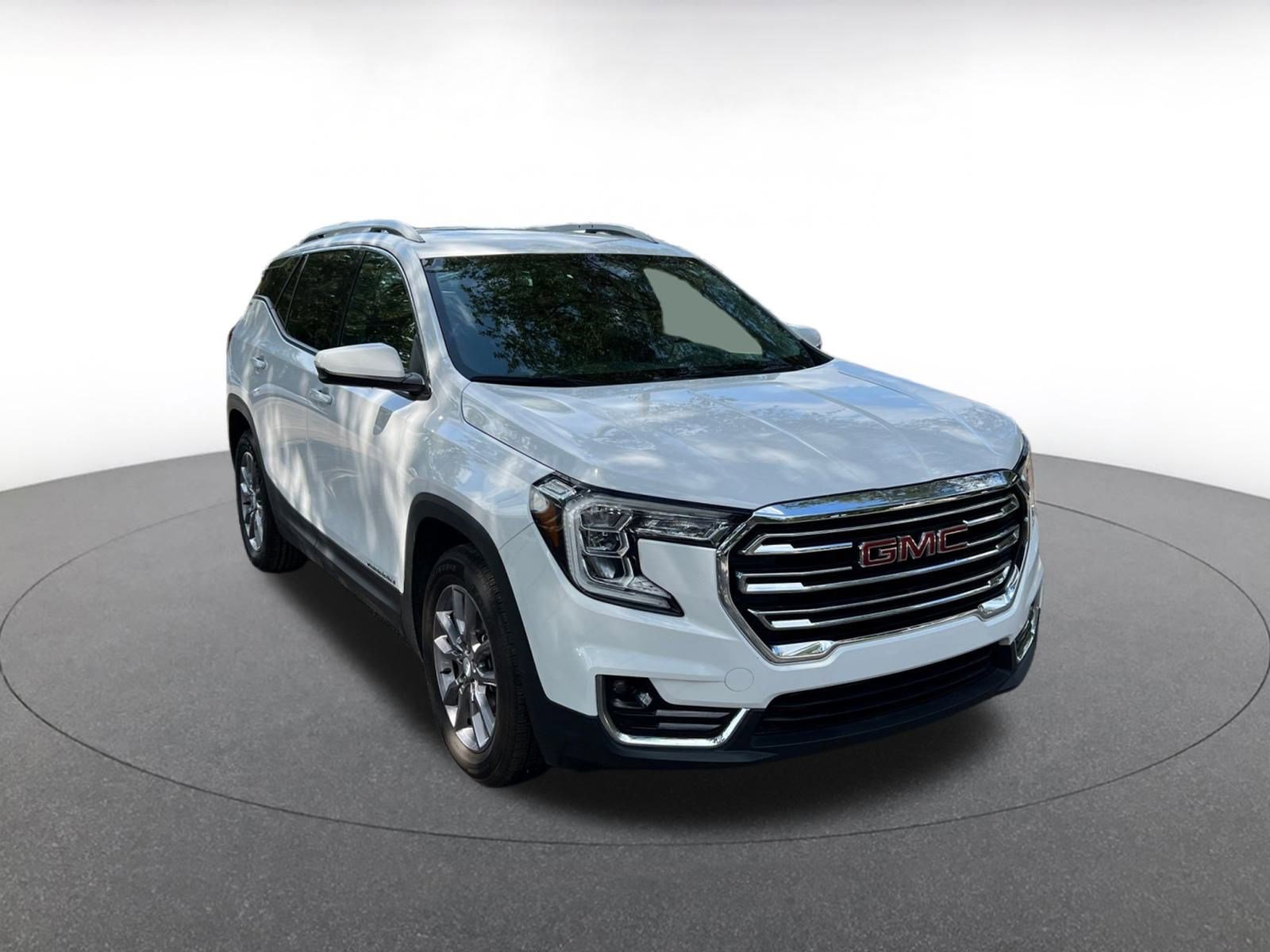 Used 2023 GMC Terrain SLT