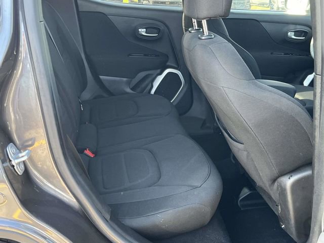 Used 2019 Jeep Renegade Latitude image 20