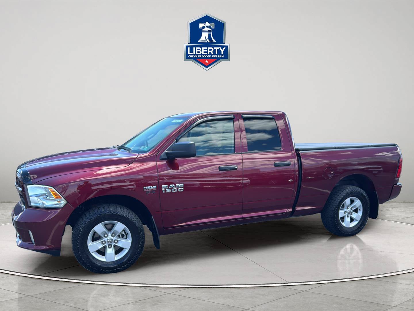 Certified 2017 RAM 1500 Express AWD/4WD image 4