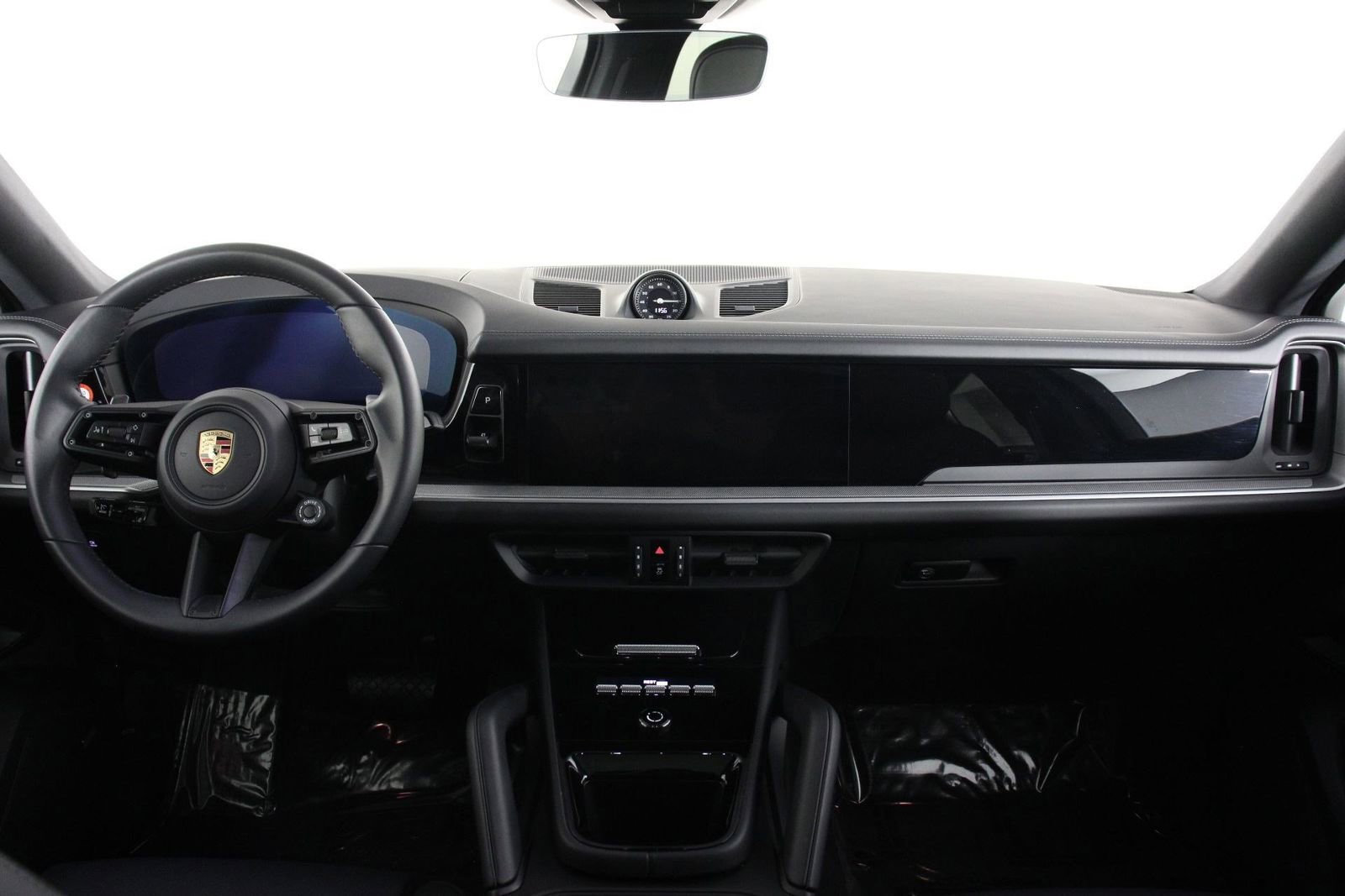 Certified 2025 Porsche Cayenne Coupe image 11