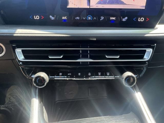 Certified 2024 Chevrolet Traverse LS AWD/4WD image 32