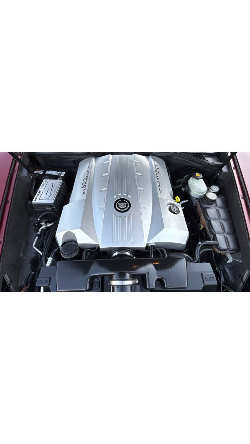 Used 2006 Cadillac XLR image 9