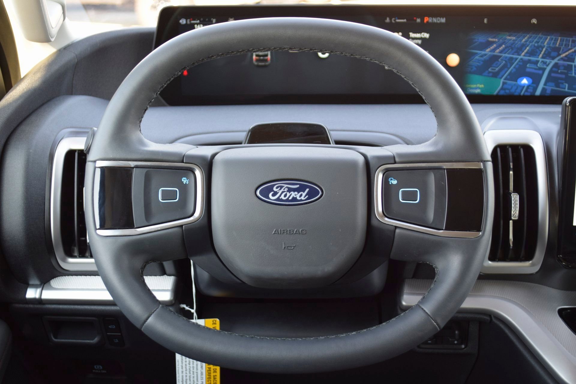 New 2025 Ford Expedition Active image 8