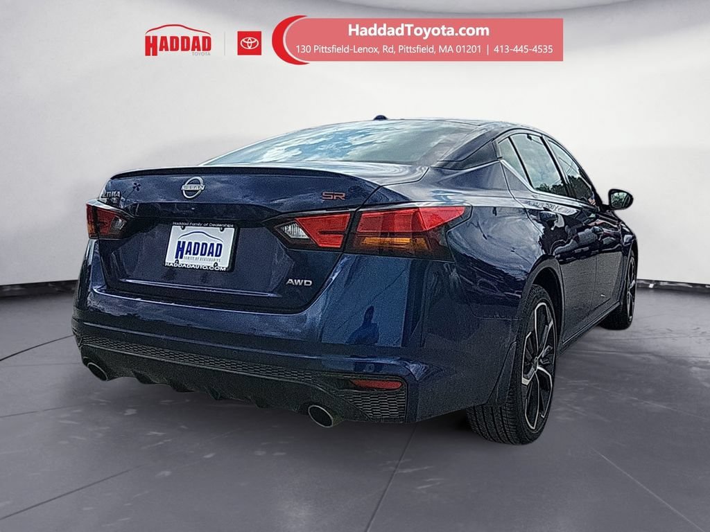Used 2024 Nissan Altima 2.5 SR AWD/4WD image 6