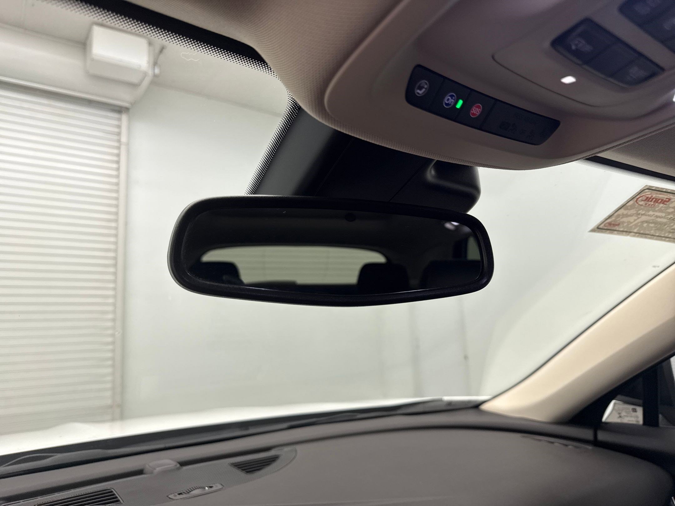 Certified 2022 Buick Envision Essence w/ Sport Touring Package image 17