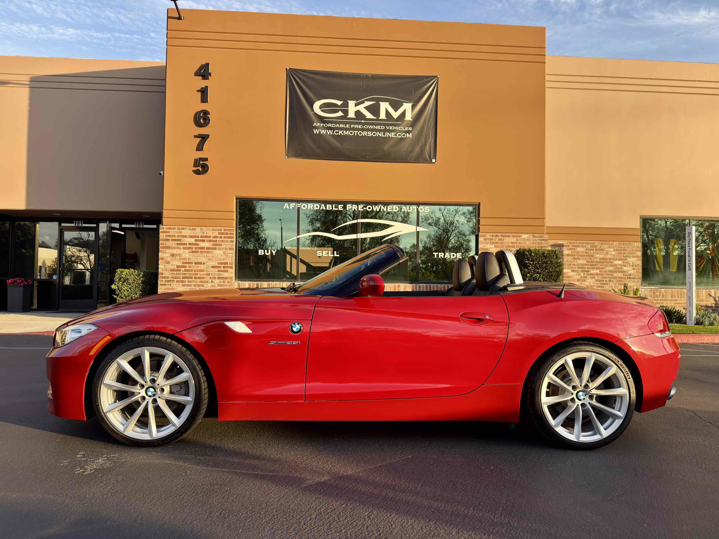 Used 2012 BMW Z4 sDrive35i image 3