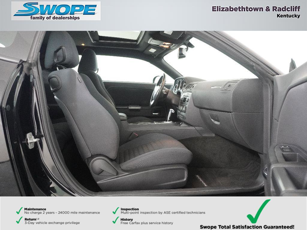 Used 2012 Dodge Challenger R/T RWD image 9