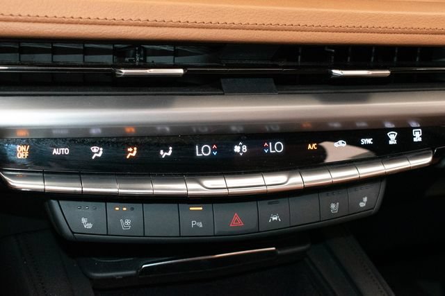 Used 2025 Cadillac XT4 Sport AWD/4WD image 32