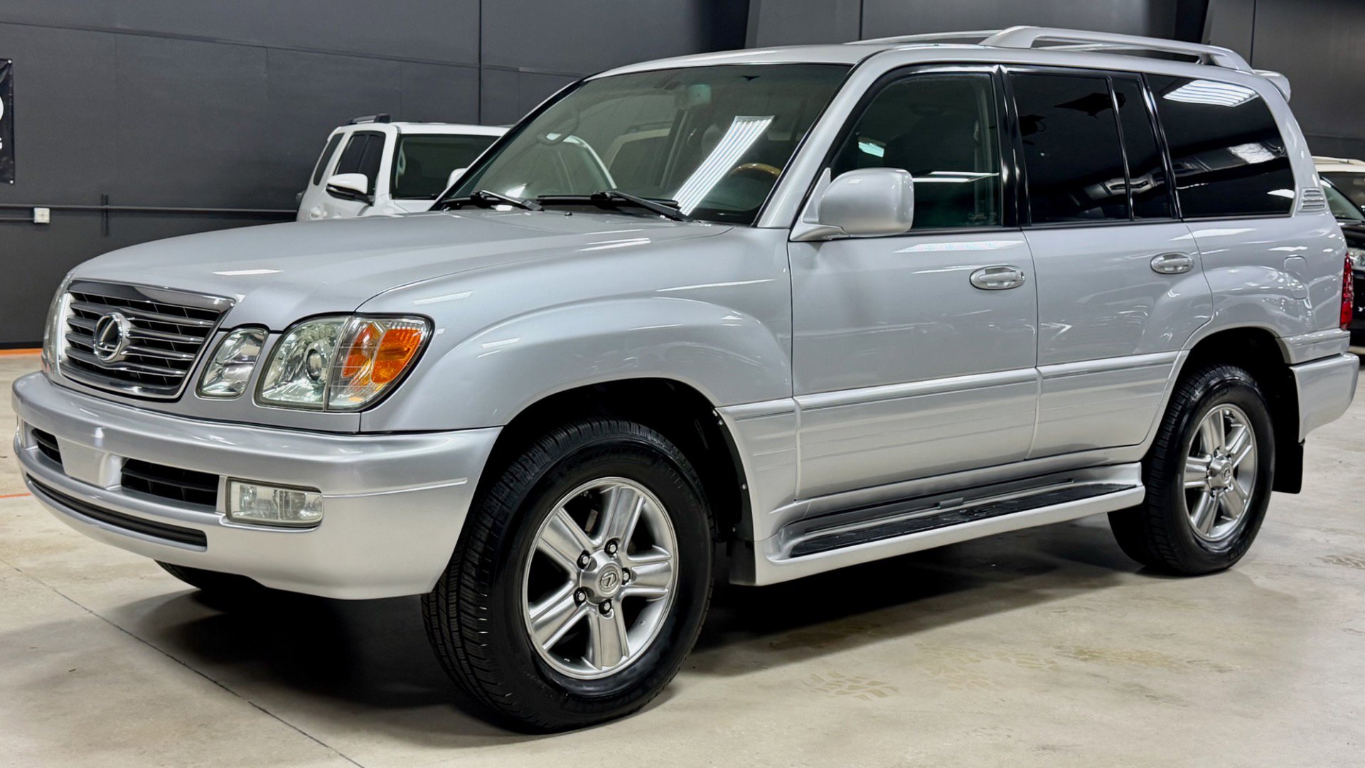 Used 2007 Lexus LX 470 4WD image 3