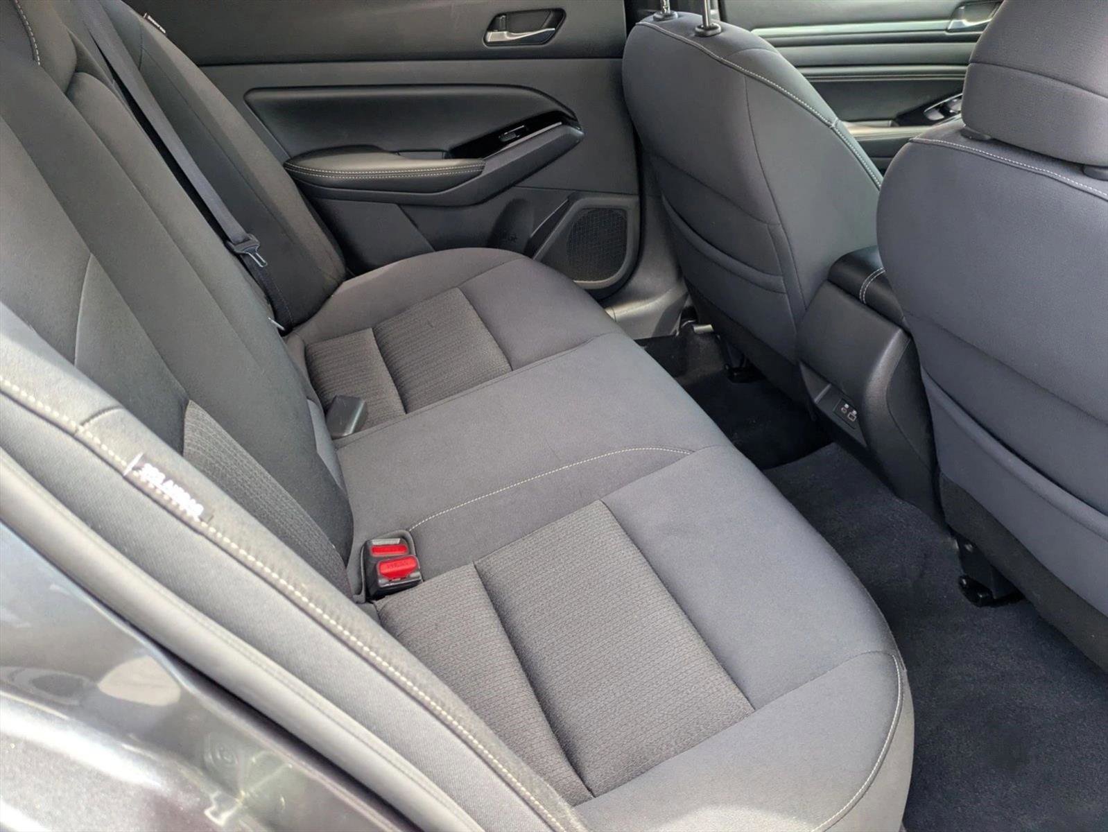 Used 2021 Nissan Altima 2.5 SV FWD image 18