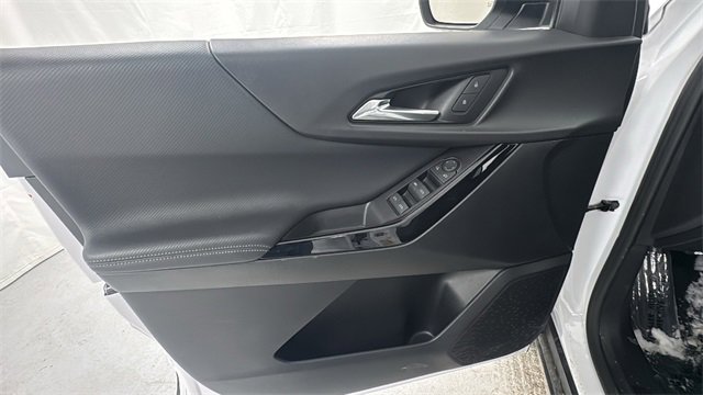 Used 2025 Chevrolet Equinox LT image 18