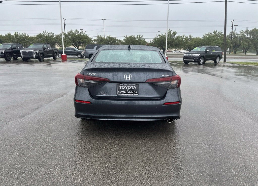 Used 2025 Honda Civic Sport image 4