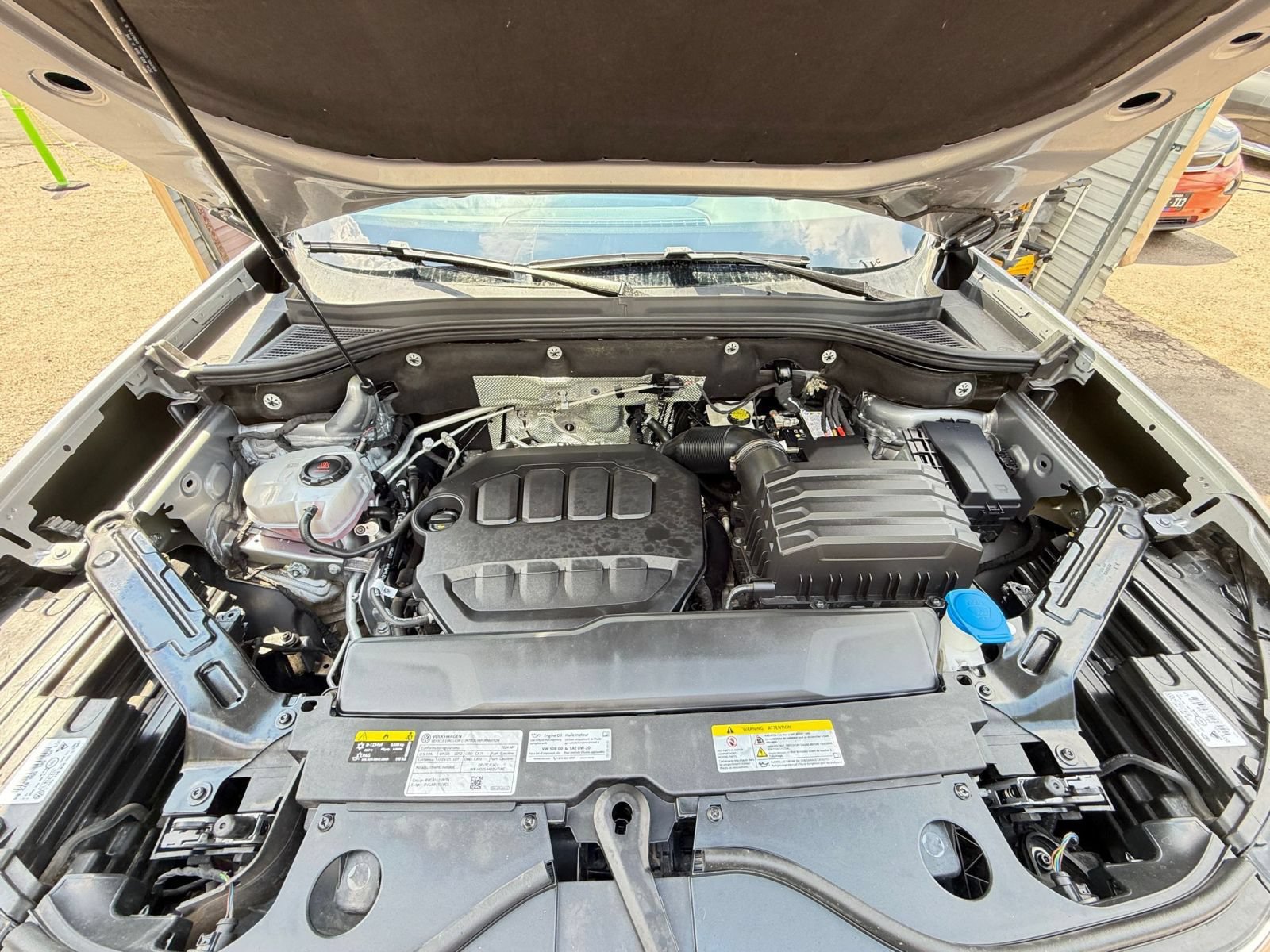 Used 2024 Volkswagen Atlas SE AWD/4WD image 32