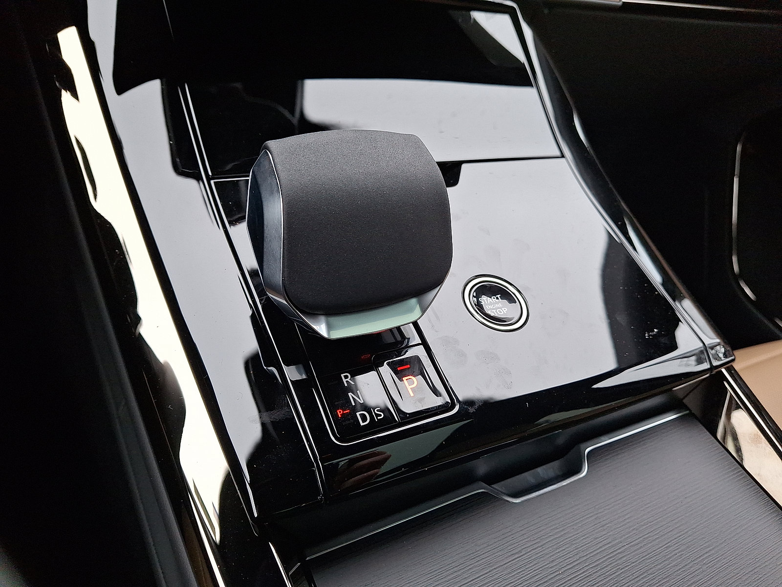 New 2026 Land Rover Range Rover Sport Dynamic SE image 10