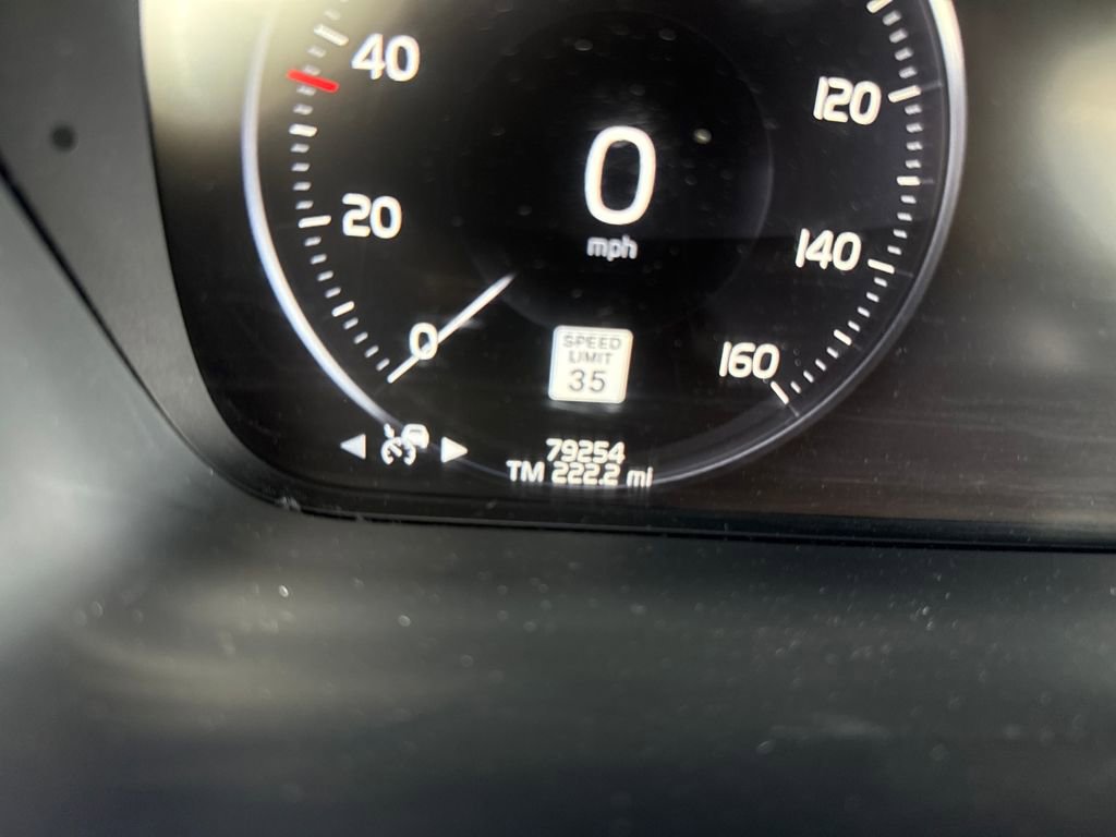 Used 2016 Volvo XC90 T6 Inscription w/ Vision Package image 18