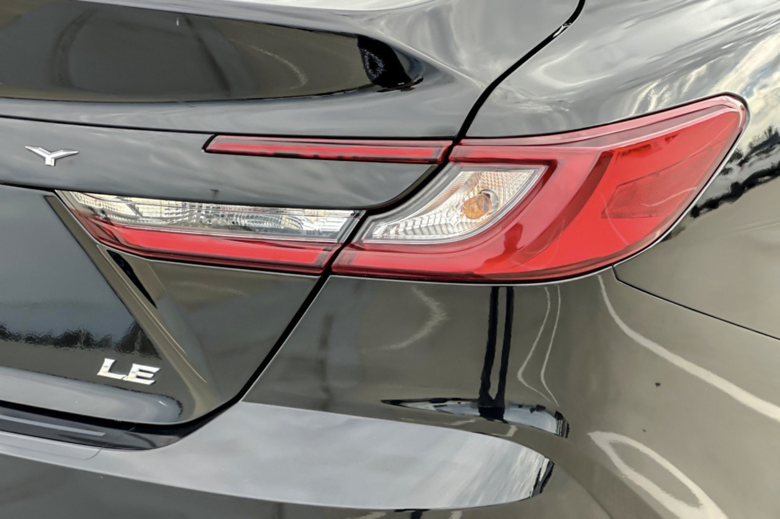 Certified 2025 Toyota Camry LE FWD image 25