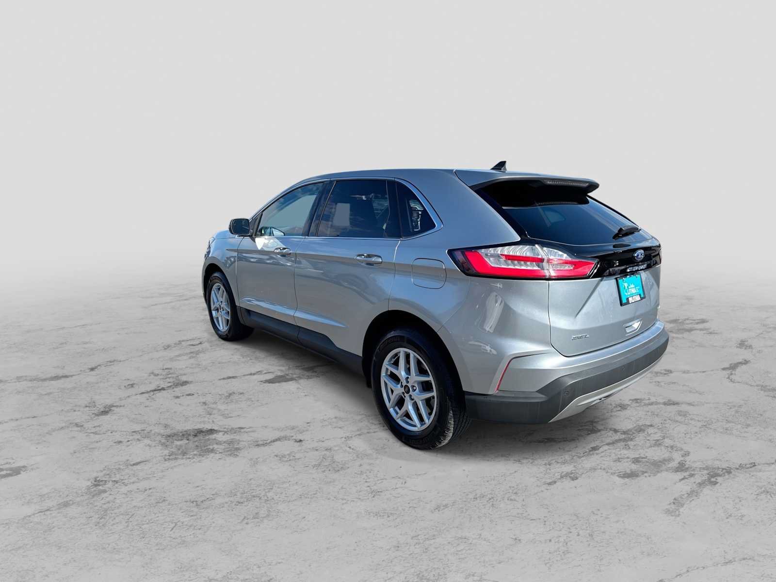 Used 2023 Ford Edge SEL AWD/4WD image 6