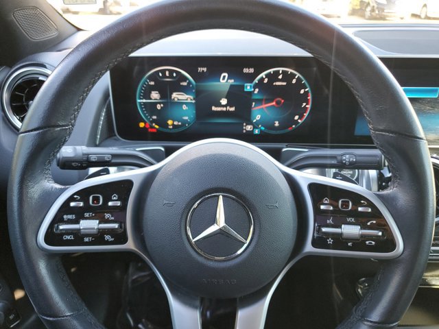 Used 2021 Mercedes-Benz GLB 250 4MATIC image 23