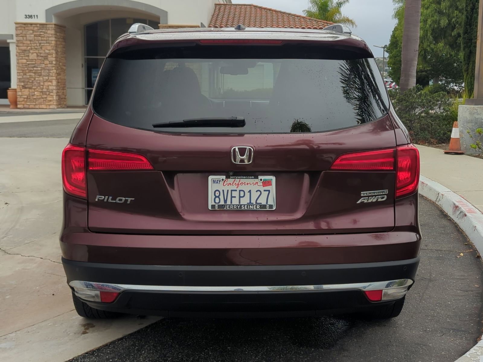Used 2016 Honda Pilot Touring image 4