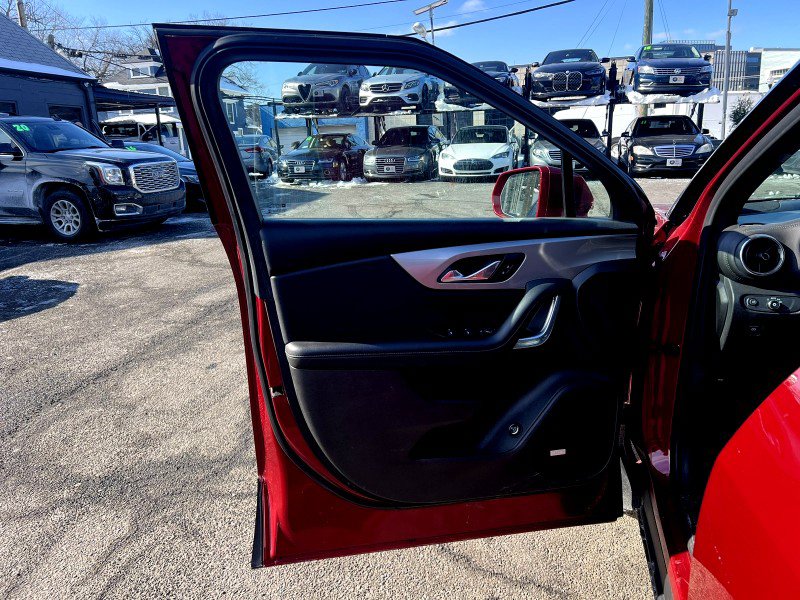 Used 2019 Chevrolet Blazer LT w/ Sun and Wheels Package image 11