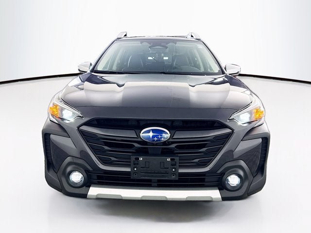 Used 2024 Subaru Outback Touring XT AWD/4WD image 2