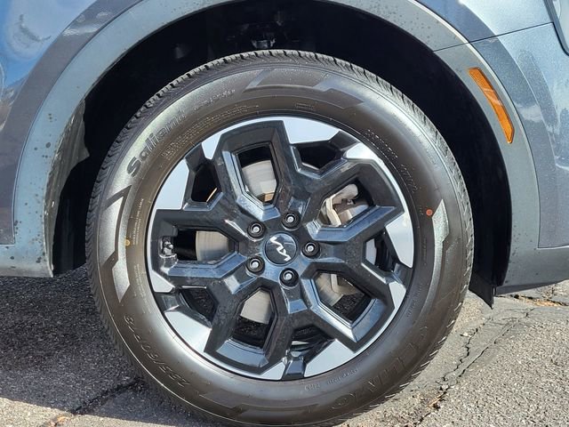 Used 2024 Kia Sorento S image 29