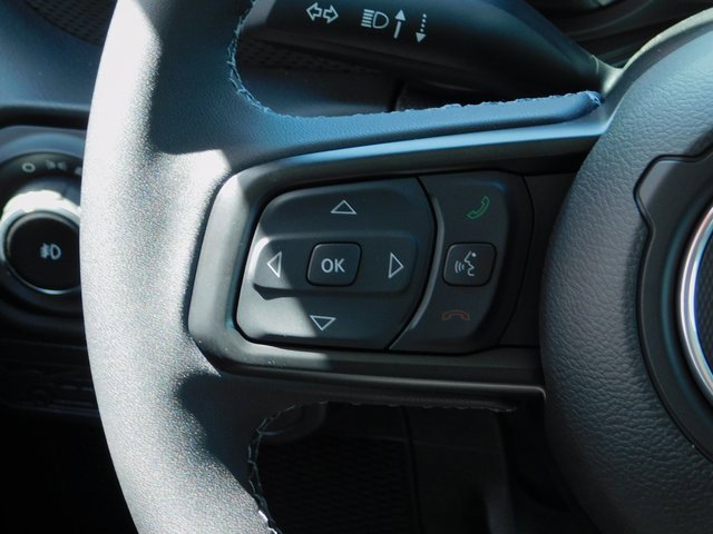 New 2025 Jeep Wrangler Unlimited Rubicon w/ Steel Bumper Group image 17